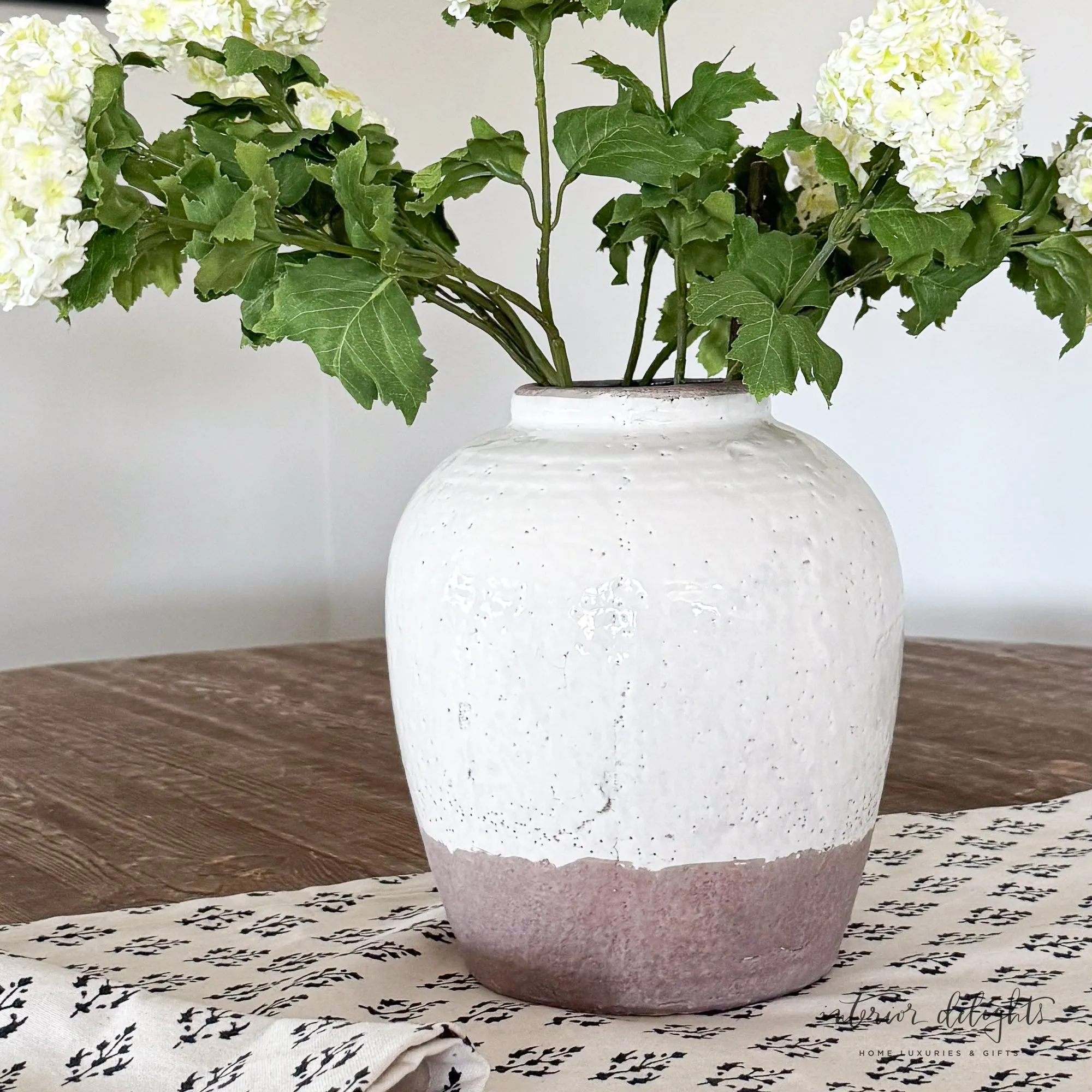 8.9" Two Tone Reactive Vase