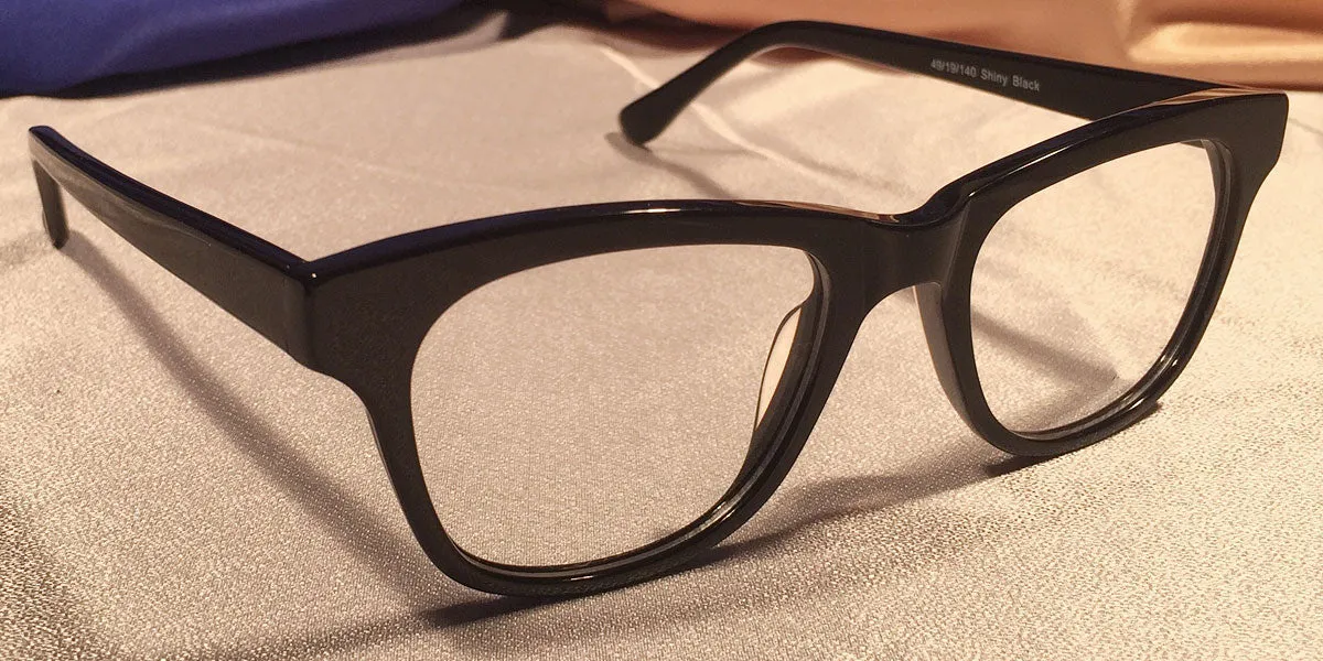 Bebops – Glossy Black and Tortoise Frames that Define Cool