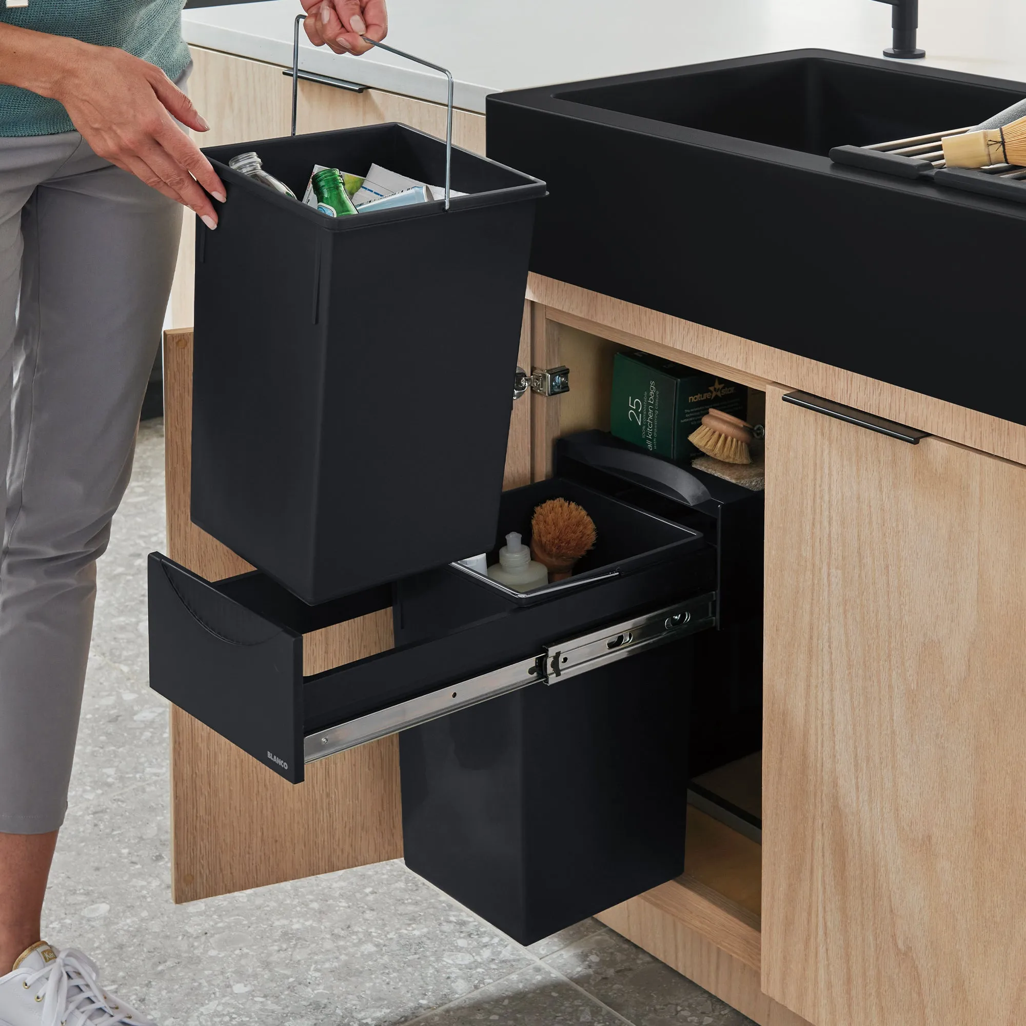Blanco Botton II Storage System