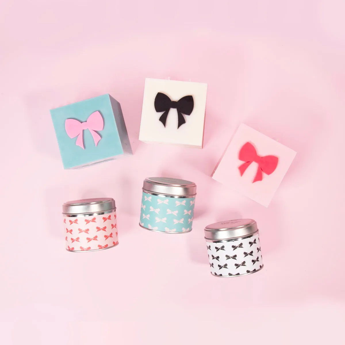 Raspberry & Spun Sugar Red & Pink Bow Tin Candle